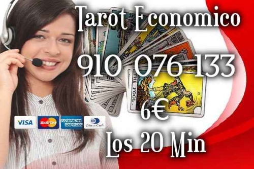 DESCUBRE TU FUTURO A TRAVéS DEL TAROT