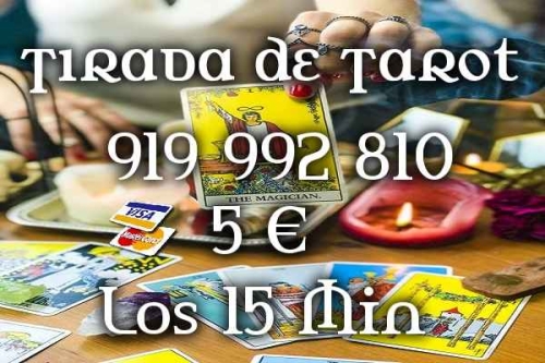 DESCUBRE TU FUTURO A TRAVES DEL TAROT