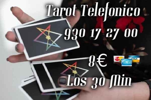 DESCUBRE TU FUTURO A TRAVéS DEL TAROT