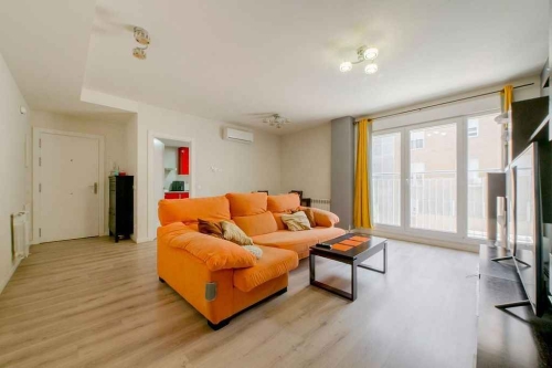 COLOCACION DE SUELOS LAMINADOS DE MADERAS SUELOS DE VINILOS SPC