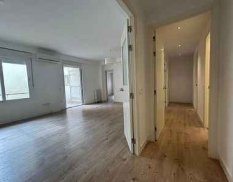 COLOCACION DE SUELOS LAMINADOS DE MADERAS SUELOS DE VINILOS SPC