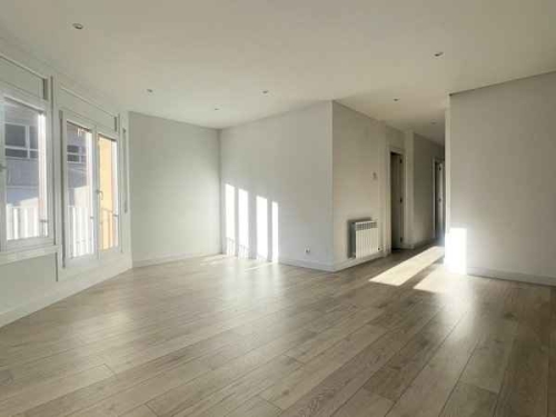 COLOCACION DE SUELOS MADERAS LAMINADOS VINILOS SPC