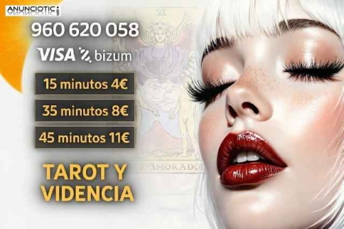 DESCUBRE TU FUTURO A TRAVÉS DEL TAROT