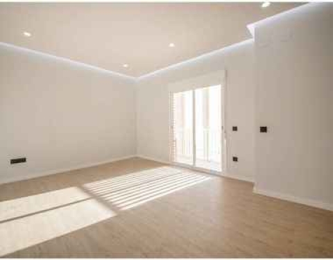 MONTADOR DE SUELOS DE MADERAS LAMINADOS VINILOS SPC