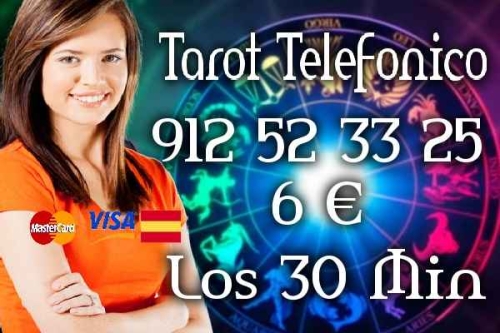 DESCUBRE TU FUTURO A TRAVéS DEL TAROT