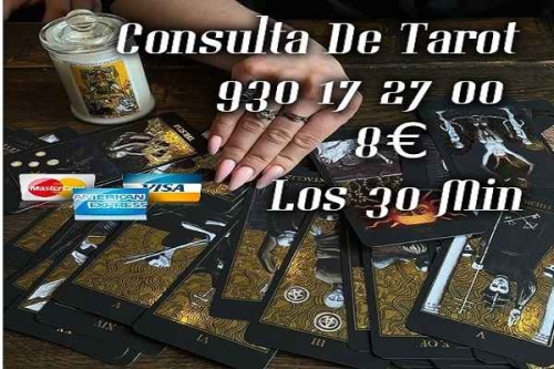 DESCUBRE TU FUTURO A TRAVéS DEL TAROT