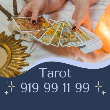 EXPLORA TU DESTINO CON LECTURAS PERSONALIZADAS 30 MIN 10 EUROS