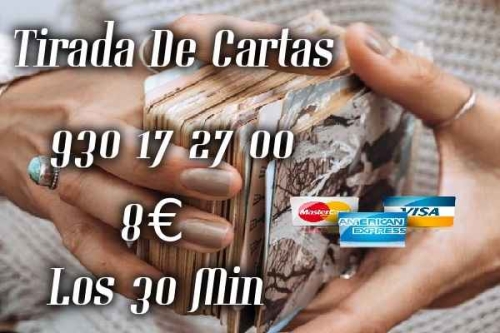DESCUBRE TU FUTURO A TRAVéS DEL TAROT