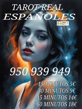 DESCUBRE TU FUTURO A TRAVÉS DEL TAROT