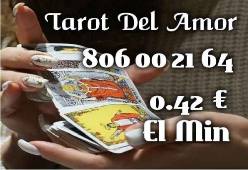 DESCUBRE TU FUTURO A TRAVéS DEL TAROT